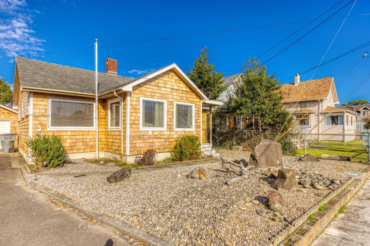 On The Rocks Villa Seaside Exterior photo