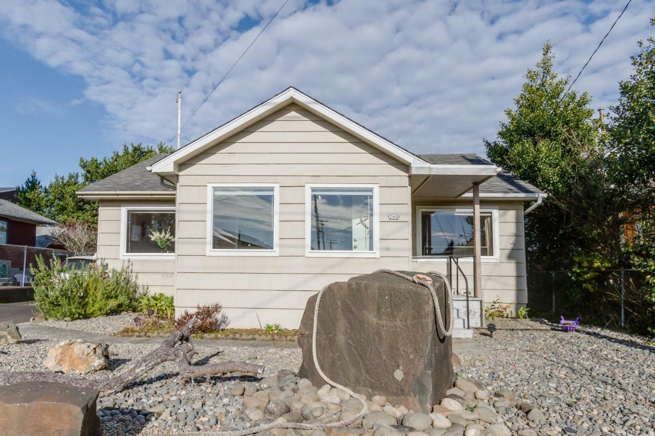On The Rocks Villa Seaside Exterior photo
